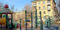 На детских площадках Электростали отремонтировали более 30 сломанных элементов - Regions.Ru