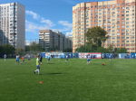 На футбольном поле СШОР «Кристалл-Восток» уложили новое покрытие